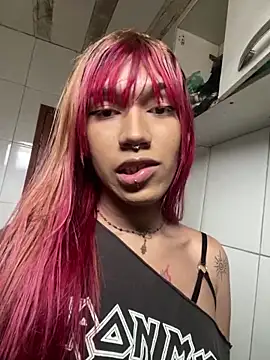 itevellyn  online show from 06/02/26, 04:09