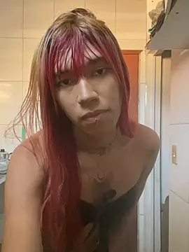 itevellyn  online show from 06/08/26, 11:21