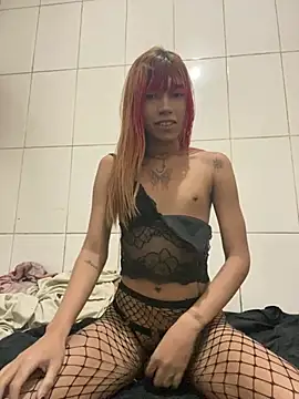 itevellyn  online show from 07/27/26, 04:52