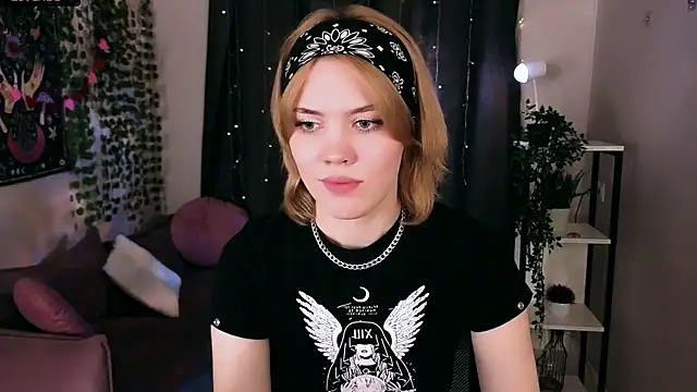 Milena Stasym online show from 06/17/26, 06:16