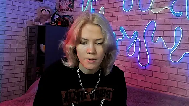 Milena Stasym online show from 08/03/26, 09:04