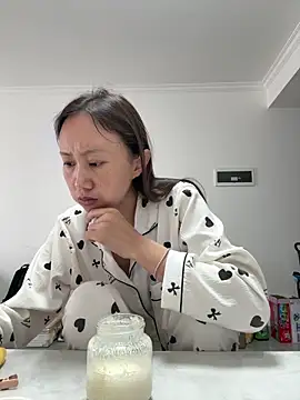 Snapshot of Xiao_Mao_meow chatting on 06/11/26, 12:32 Xiao Mao meow online show from 06/11/26, 12:32