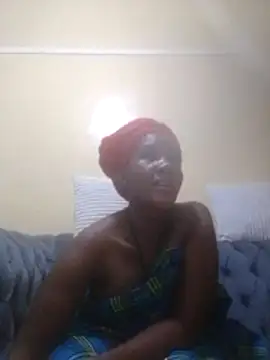Creamymom4 online show from 06/19/26, 01:10