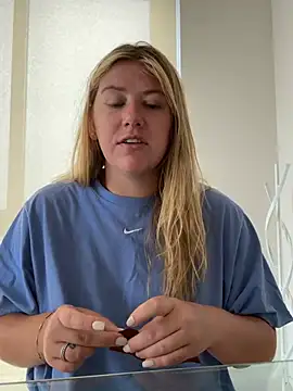 allyanalangell online show from 07/18/26, 05:39