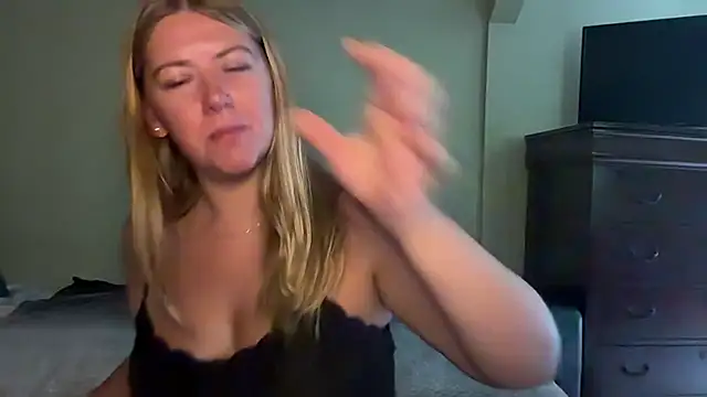 allyanalangell online show from 07/29/26, 04:27
