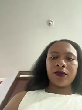 Snapshot of DayanaSandoval chatting on 06/04/26, 01:55 DayanaSandoval online show from 06/04/26, 01:55