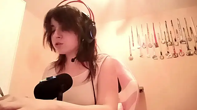 bunnyhoneylovehands online show from 06/09/26, 09:48