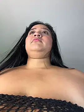 FoxySkye online show from 07/04/26, 05:02