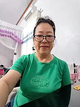 Snapshot of Ai_babylove chatting on 06/10/26, 11:57 Ai babylove online show from 06/10/26, 11:57