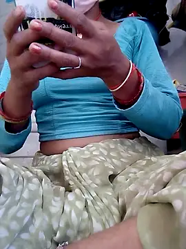 Aarti9080 online show from 06/18/26, 07:08