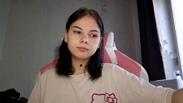 Snapshot of MilaTease chatting on 06/07/26, 05:11 MilaTease online show from 06/07/26, 05:11