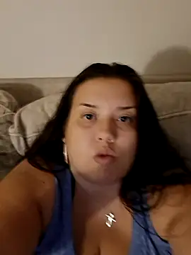 Snapshot of Asiabanks_22 chatting on 06/13/26, 01:36 Asiabanks 22 online show from 06/13/26, 01:36