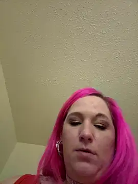 DanielleVineyard online show from 06/28/26, 05:35