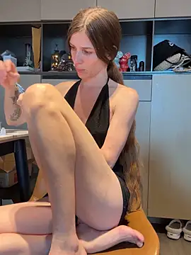 MissAndKiss online show from 06/13/26, 03:37