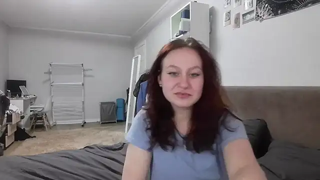 LoiseLovetto online show from 06/19/26, 04:22