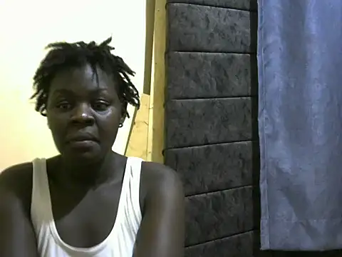 Snapshot of betty_love254 chatting on 06/07/26, 10:13 betty love254 online show from 06/07/26, 10:13