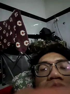 yinsunny314 online show from 07/28/26, 05:23