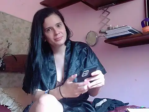 Snapshot of NinaMendes chatting on 06/03/26, 12:08 NinaMendes online show from 06/03/26, 12:08