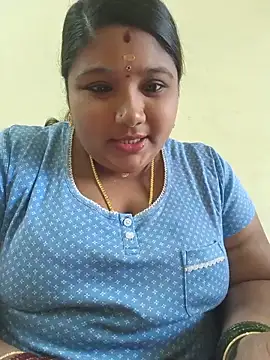 Snapshot of meenaqueen chatting on 06/06/26, 08:52 meenaqueen online show from 06/06/26, 08:52
