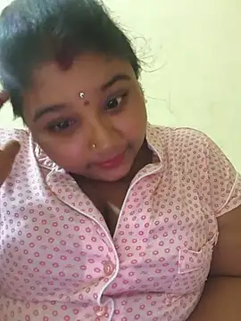 Snapshot of meenaqueen chatting on 06/09/26, 05:57 meenaqueen online show from 06/09/26, 05:57