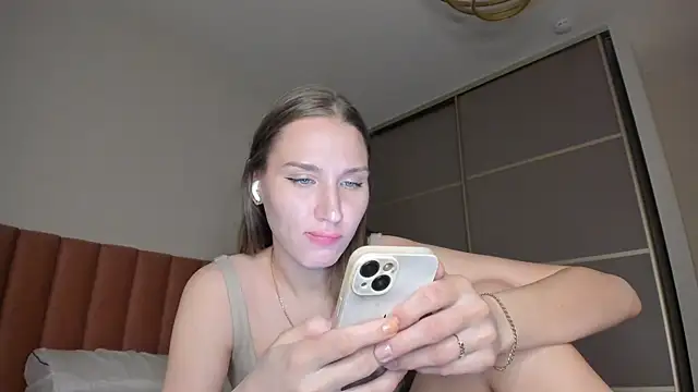 Snapshot of SofiClimbing chatting on 03/05/25, 01:06 SofiClimbing online show from 03/05/25, 01:06