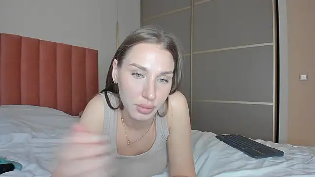 Snapshot of SofiClimbing chatting on 03/22/25, 03:31 SofiClimbing online show from 03/22/25, 03:31