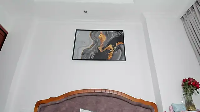 Snapshot of SofiClimbing chatting on 10/06/25, 06:22 SofiClimbing online show from 10/06/25, 06:22