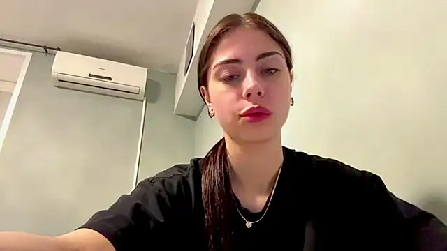 LianaMagic online show from 06/01/26, 05:03