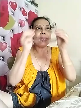 chatterjeesayani567 online show from 06/11/26, 04:54