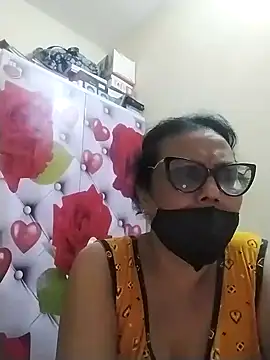 chatterjeesayani567 online show from 06/15/26, 06:32