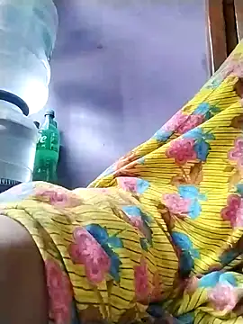 chatterjeesayani567 online show from 07/17/26, 10:33