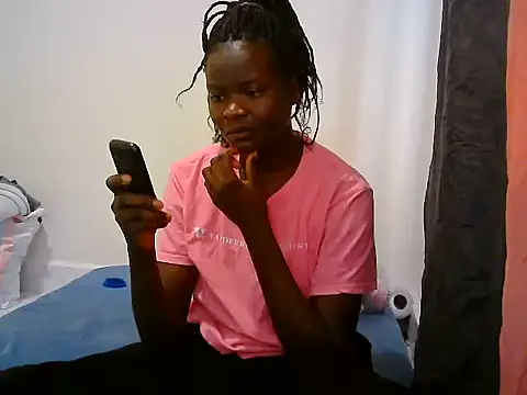 Snapshot of BerryJulie chatting on 06/08/26, 04:46 BerryJulie online show from 06/08/26, 04:46