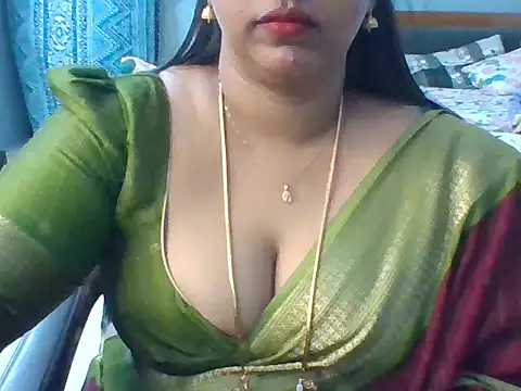 Tamil hot Meenu online show from 07/07/26, 03:27