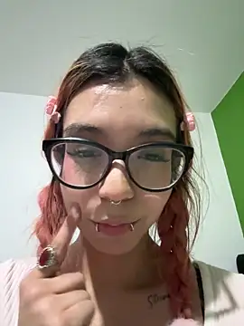 Nana-Komatsu online show from 06/21/26, 04:37