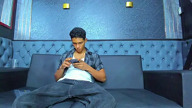 Snapshot of Yoel_Blessed chatting on 07/20/26, 11:34 Yoel Blessed online show from 07/20/26, 11:34