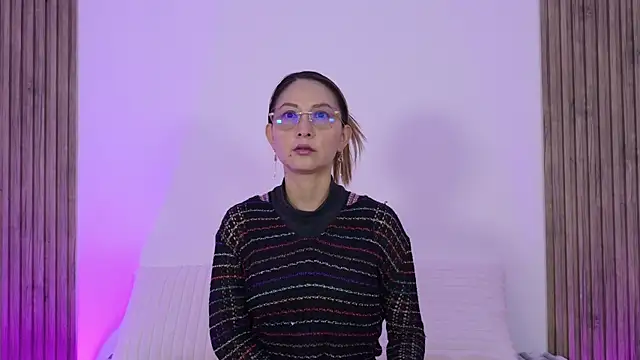 giaddaheyann online show from 06/10/26, 07:57