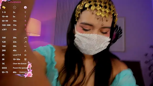 Yasminee  online show from 06/05/26, 11:32