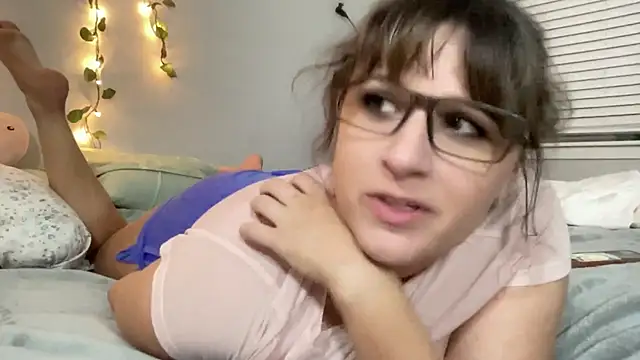 maddiliz online show from 11/21/25, 05:06