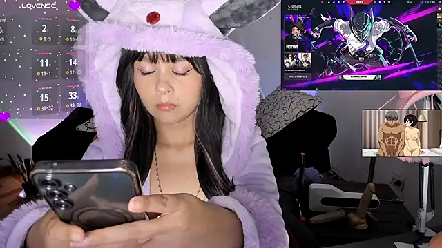 Snapshot of Miss_kittyX chatting on 06/06/26, 11:42 Miss kittyX online show from 06/06/26, 11:42