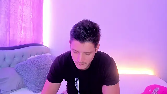 johnycooper08 online show from 07/18/26, 12:53