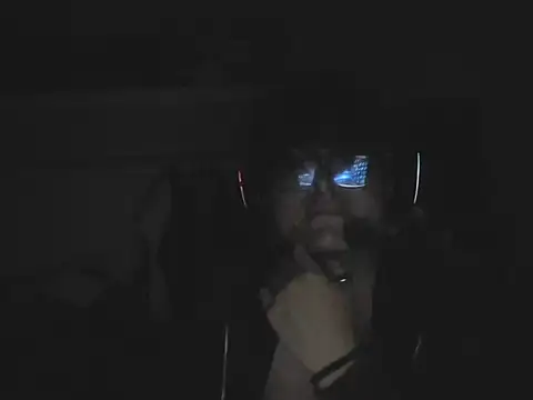 Snapshot of layom_21 chatting on 06/02/26, 04:25 layom 21 online show from 06/02/26, 04:25