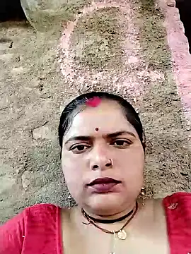 Snapshot of HOpooja356l chatting on 06/04/26, 05:35 HOpooja356l online show from 06/04/26, 05:35