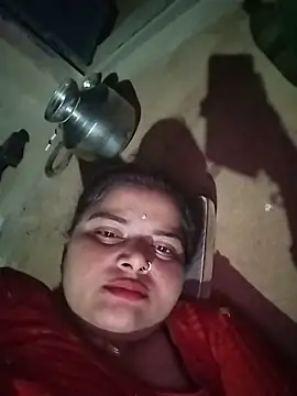 Snapshot of HOpooja356l chatting on 06/11/26, 04:05 HOpooja356l online show from 06/11/26, 04:05