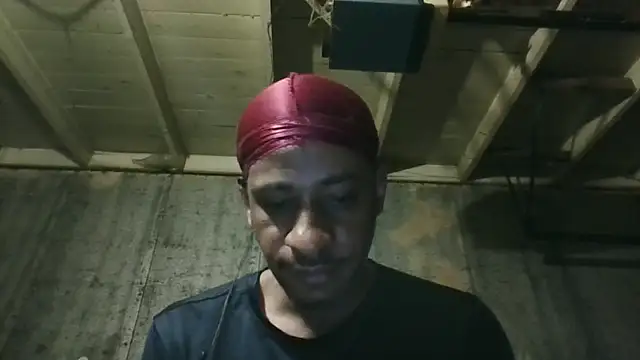 Snapshot of Leo99842 chatting on 06/11/26, 02:44 Leo99842 online show from 06/11/26, 02:44