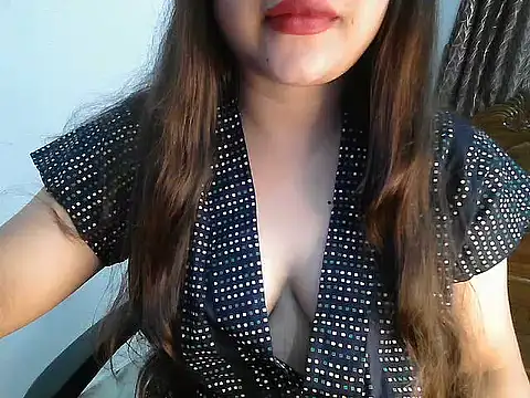 Snapshot of cuty_Mimi chatting on 06/11/26, 03:32 cuty Mimi online show from 06/11/26, 03:32