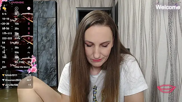 Snapshot of Yevgeshka-Milashka chatting on 10/30/25, 06:52 Yevgeshka-Milashka online show from 10/30/25, 06:52