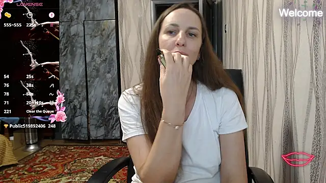 Snapshot of Yevgeshka-Milashka chatting on 11/22/25, 06:51 Yevgeshka-Milashka online show from 11/22/25, 06:51