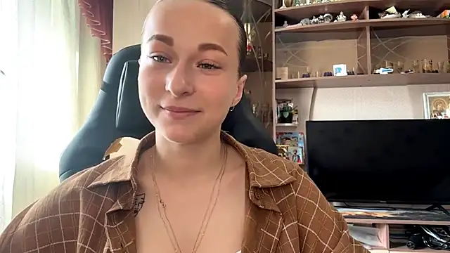 TaIliedGuest online show from 06/15/26, 05:09