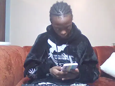 SassySyren online show from 06/10/26, 07:57