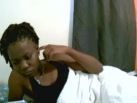 QueenSar online show from 06/22/26, 05:15
